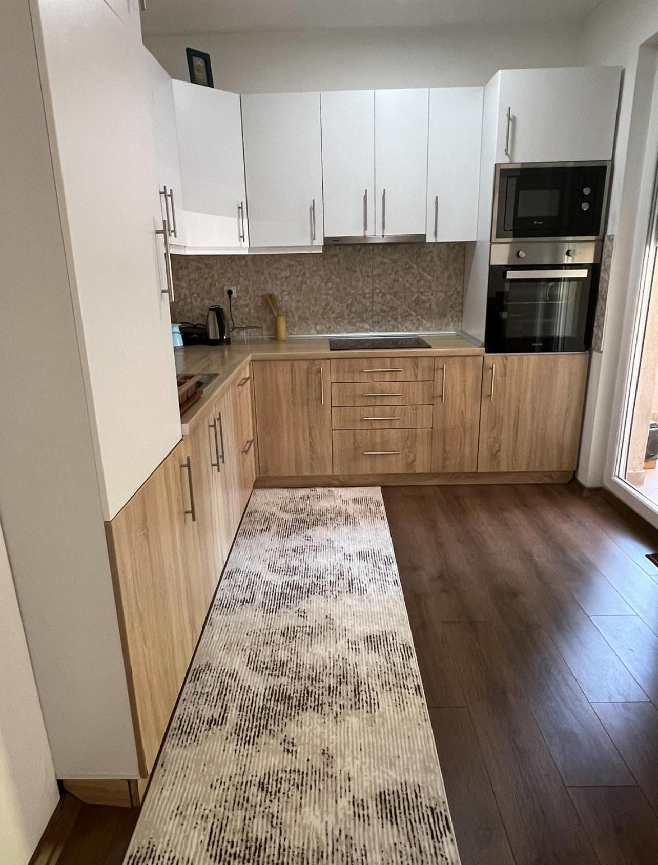 Downtown Great Apartment ストルミツァ エクステリア 写真